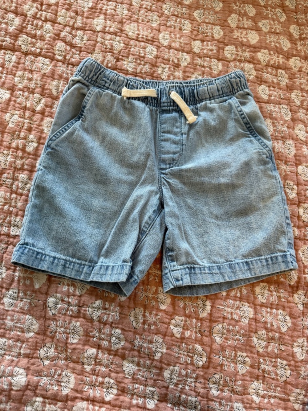Old Navy Boys Blue Jean Shorts Size M (8)